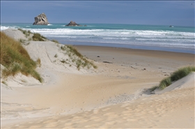 Sandfly Bay